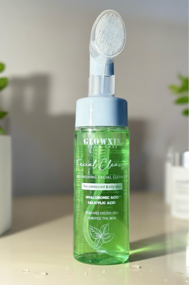 Facial Cleanser Oily غسول للبشرة الدهنية